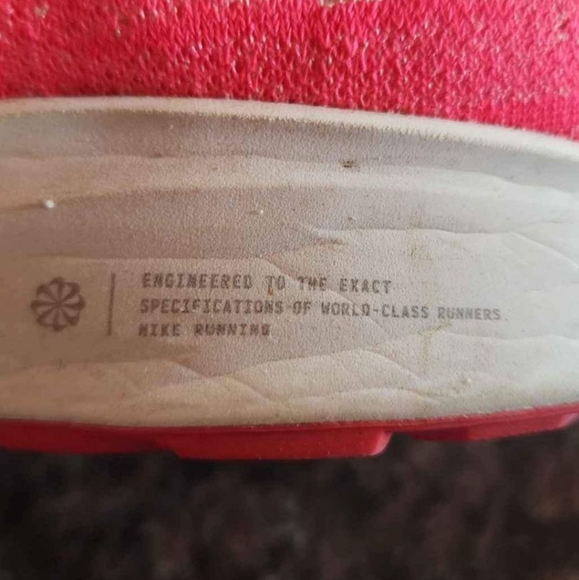 Nike Pegasus running shoes - Picture 5 of 5